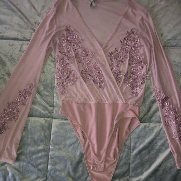 Forever 21 Tops - Long sleeve lace Bodysuit